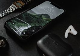 10 Accessori Smart per Nomadi Digitali: Viaggia Leggero